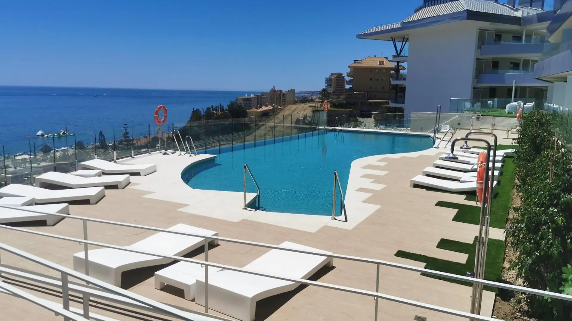 Bel Appartement Face A La Mer Fuengirola
